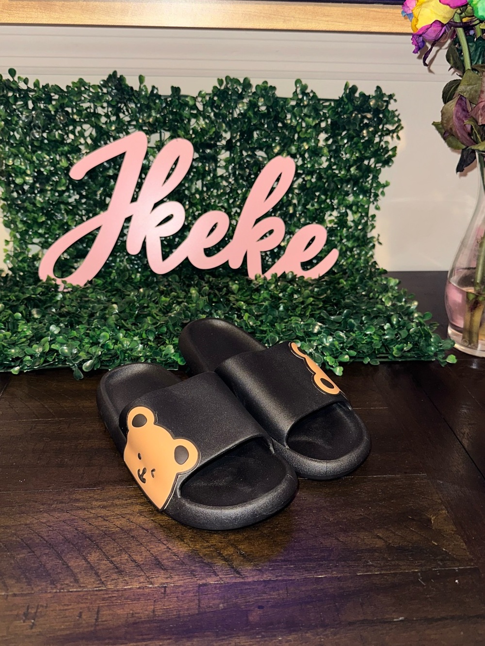 Black Slip-on Bear Slide Sandals size 5.5, 6, 7